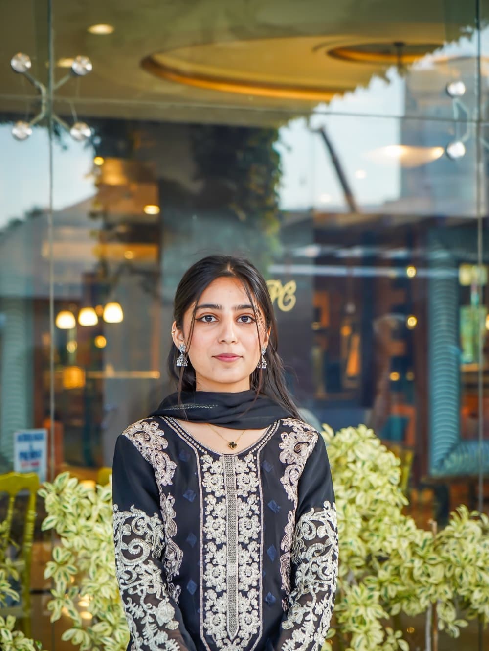 Portrait of Farheen Tahir, Mobile App Developer